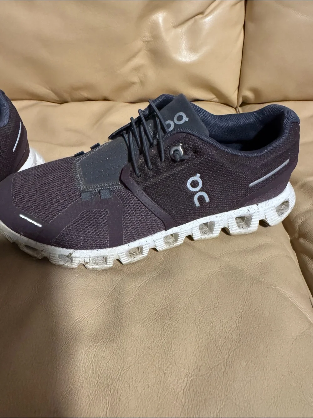On Running Women’s Sneakers - Dark Plum/Black